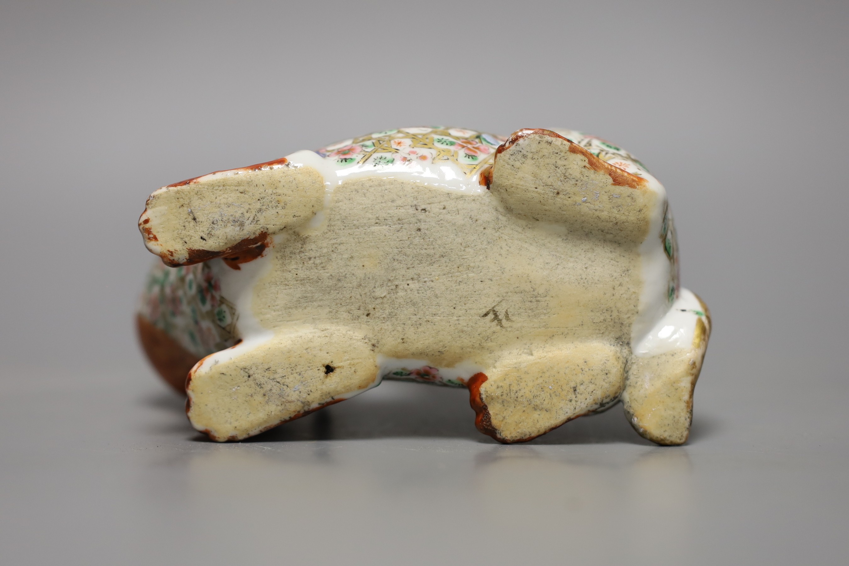An early 19th century famille rose incense holder, approx 15cms wide.
